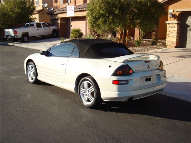 Mitsubishi Eclipse 2003 photo 2