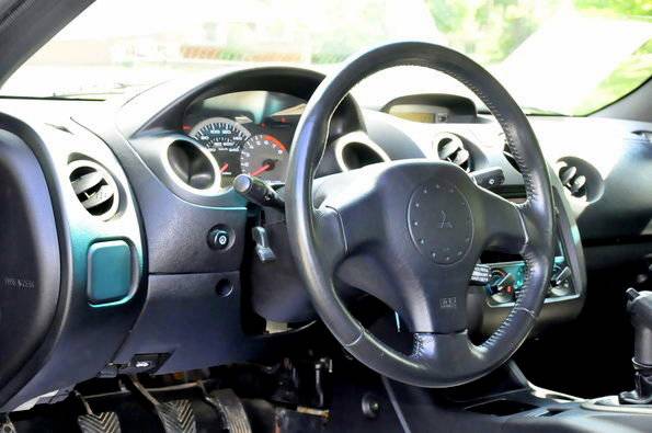 Mitsubishi Eclipse 2003 photo 3