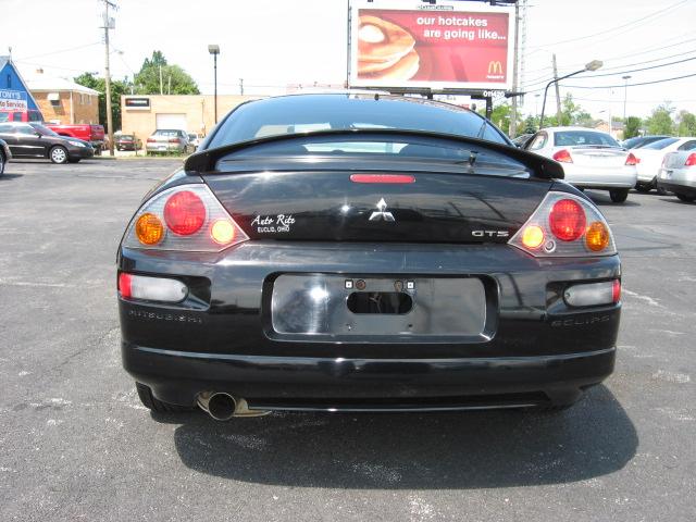 Mitsubishi Eclipse 2003 photo 2