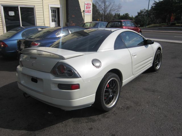 Mitsubishi Eclipse 2003 photo 2