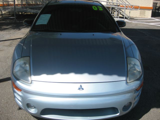 Mitsubishi Eclipse 2003 photo 2