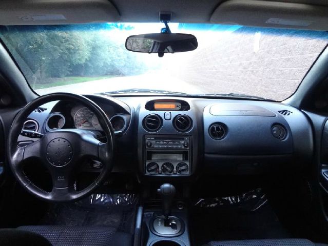 Mitsubishi Eclipse 2003 photo 13