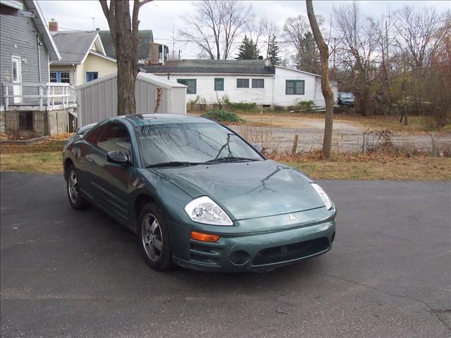 Mitsubishi Eclipse 2004 photo 2