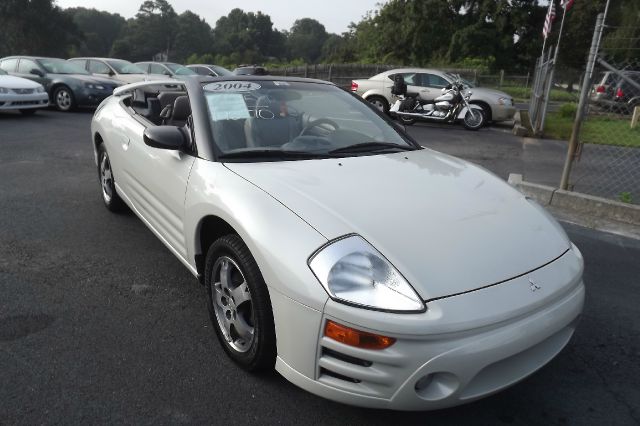 Mitsubishi Eclipse 2004 photo 2