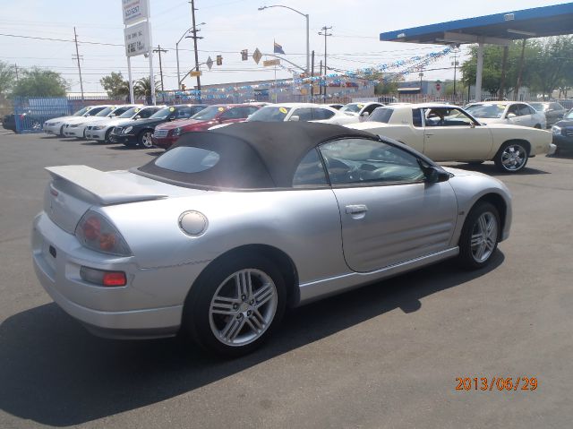 Mitsubishi Eclipse 2004 photo 2