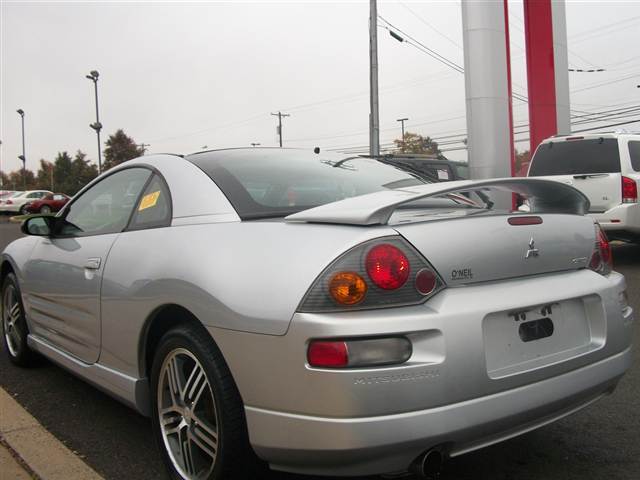 Mitsubishi Eclipse 2004 photo 3