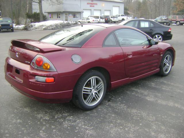 Mitsubishi Eclipse 2004 photo 1