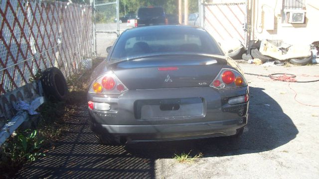 Mitsubishi Eclipse 2004 photo 2