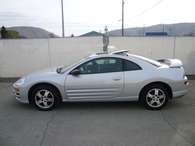 Mitsubishi Eclipse 2004 photo 4