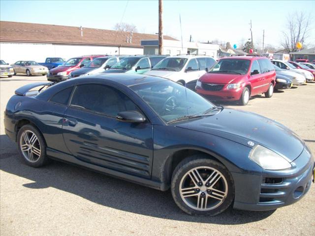 Mitsubishi Eclipse 2004 photo 2