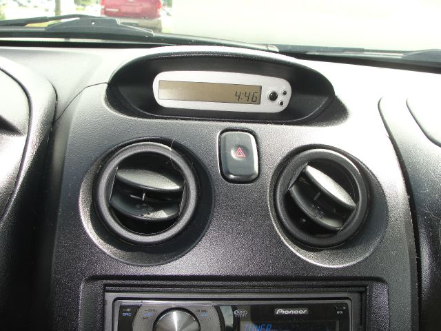 Mitsubishi Eclipse 2004 photo 11