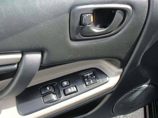 Mitsubishi Eclipse 2004 photo 16