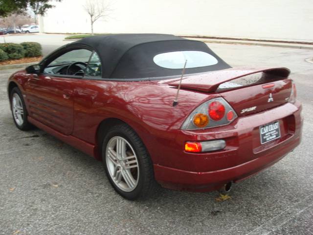 Mitsubishi Eclipse 2004 photo 2