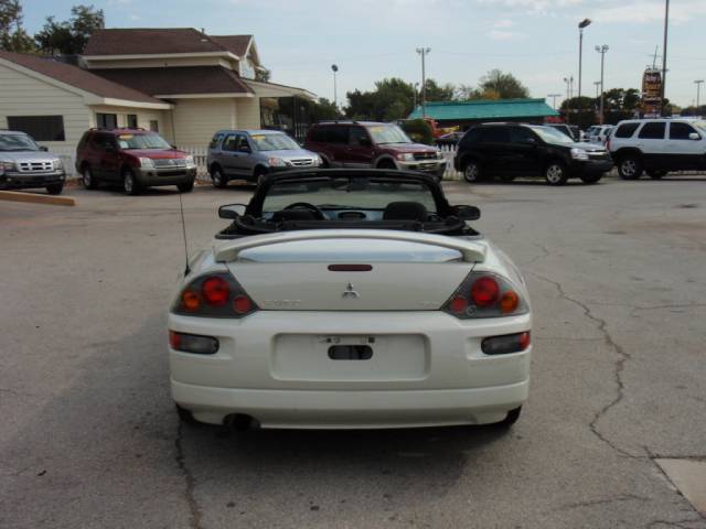 Mitsubishi Eclipse 2004 photo 3