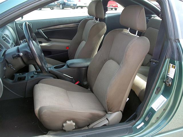 Mitsubishi Eclipse 2004 photo 2