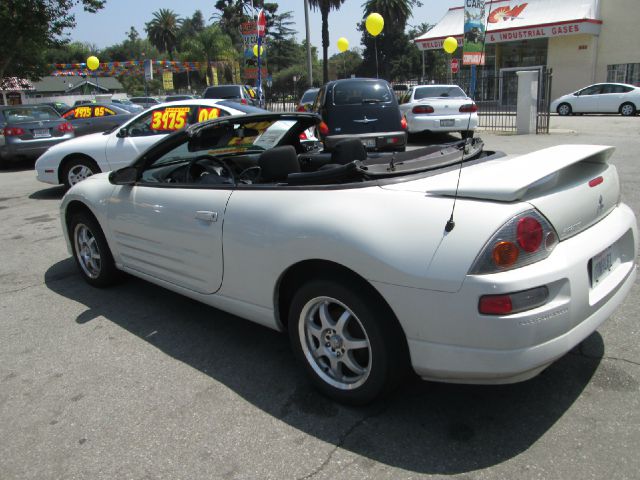 Mitsubishi Eclipse 2004 photo 2