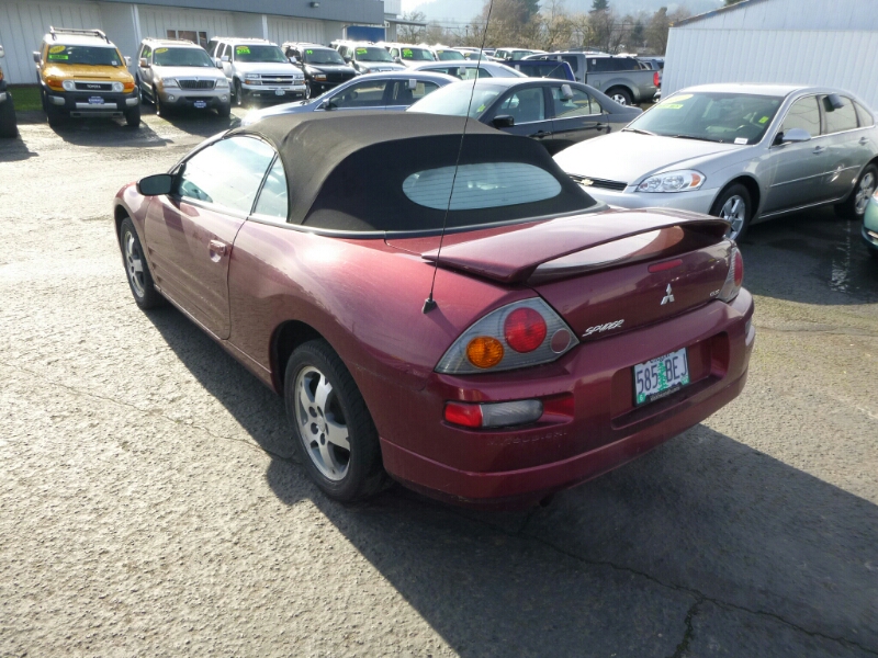 Mitsubishi Eclipse 2004 photo 2