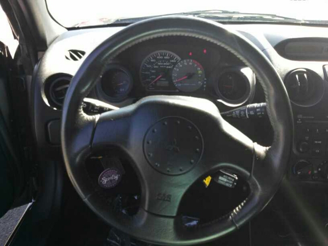 Mitsubishi Eclipse 2004 photo 1