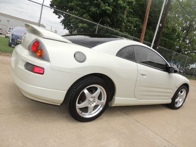 Mitsubishi Eclipse 2005 photo 12