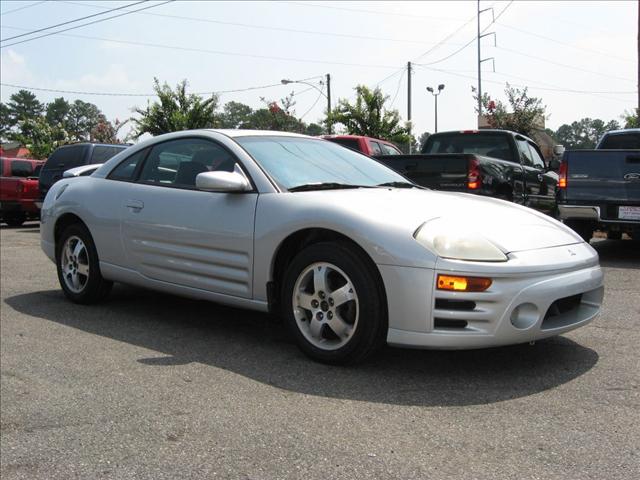 Mitsubishi Eclipse 2005 photo 2