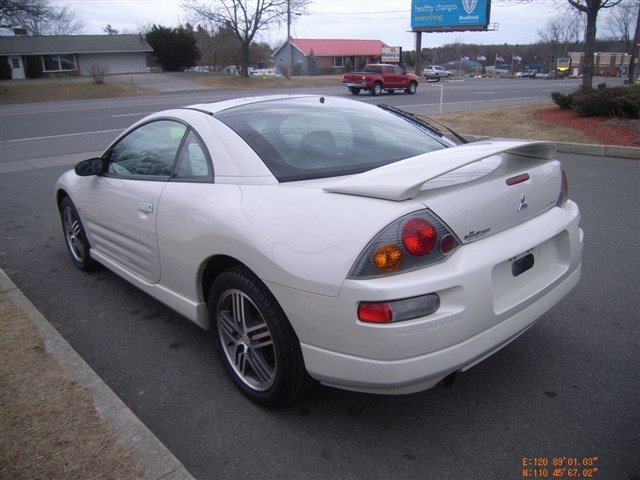 Mitsubishi Eclipse 2005 photo 4