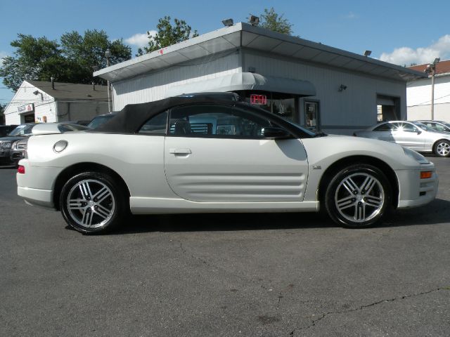 Mitsubishi Eclipse 2005 photo 2