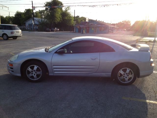 Mitsubishi Eclipse 2005 photo 3