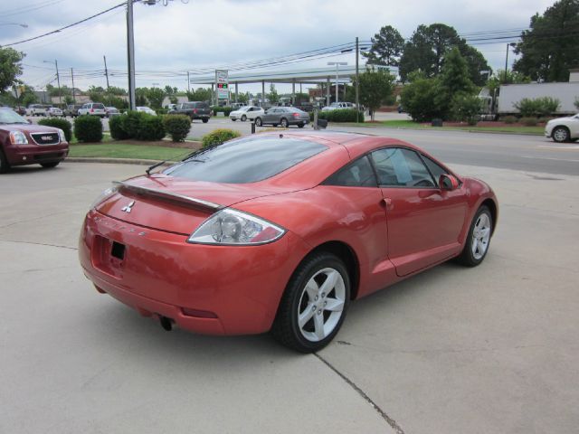 Mitsubishi Eclipse 2006 photo 3