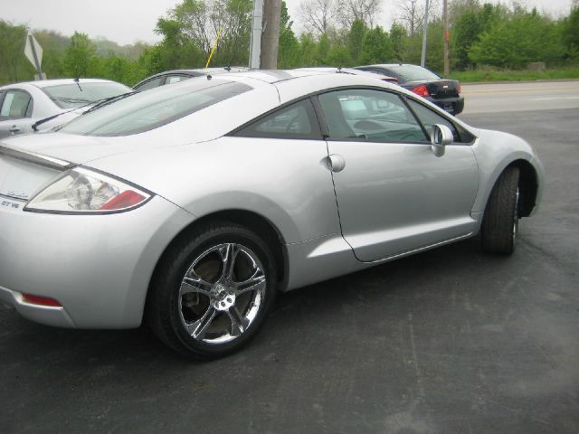 Mitsubishi Eclipse 2006 photo 10