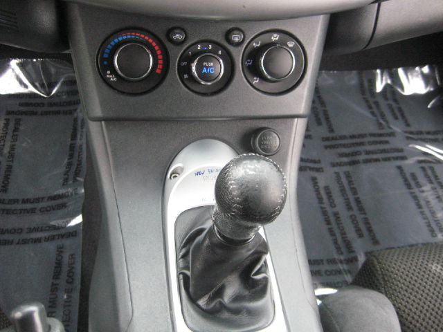 Mitsubishi Eclipse 2006 photo 12