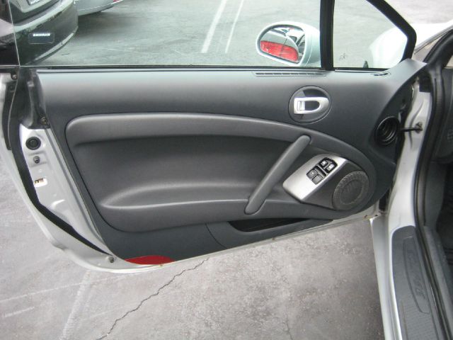 Mitsubishi Eclipse 2006 photo 16