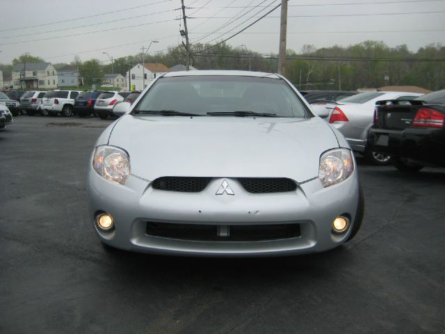 Mitsubishi Eclipse 2006 photo 3