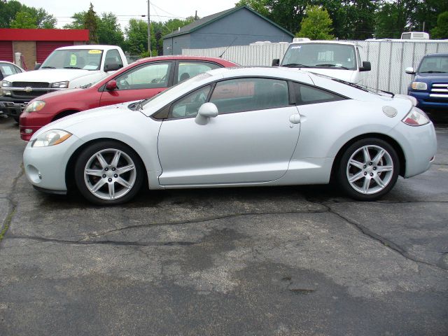 Mitsubishi Eclipse 2006 photo 3