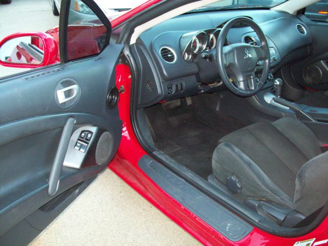 Mitsubishi Eclipse 2006 photo 3