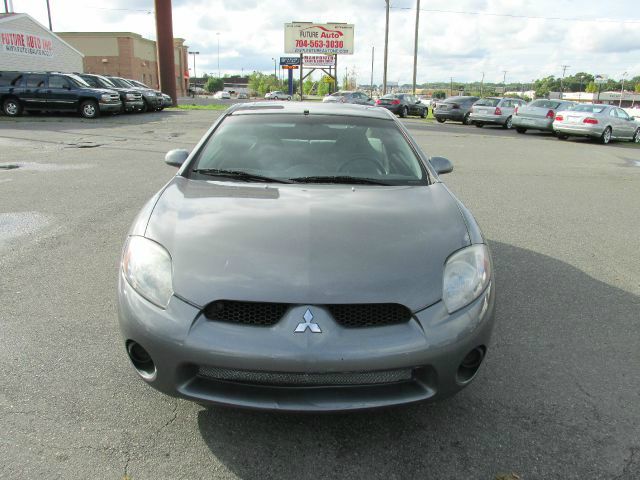 Mitsubishi Eclipse 2006 photo 3