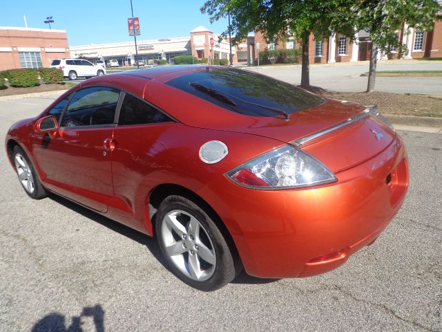 Mitsubishi Eclipse 2006 photo 4