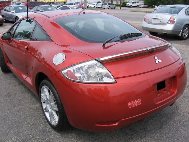 Mitsubishi Eclipse 2006 photo 12