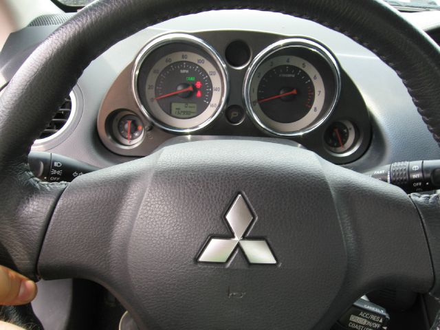 Mitsubishi Eclipse 2006 photo 4