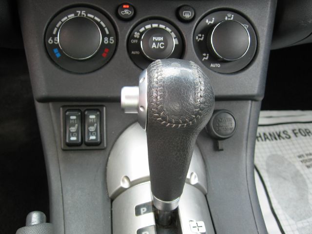 Mitsubishi Eclipse 2006 photo 6