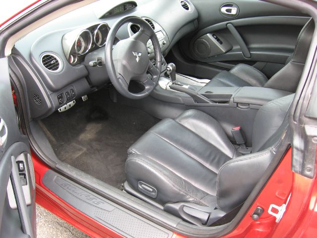 Mitsubishi Eclipse 2006 photo 8