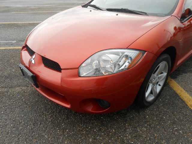 Mitsubishi Eclipse 2006 photo 4