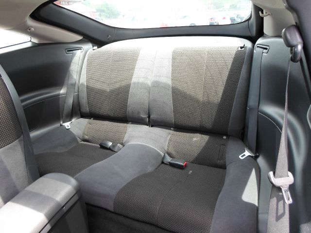 Mitsubishi Eclipse 2006 photo 11