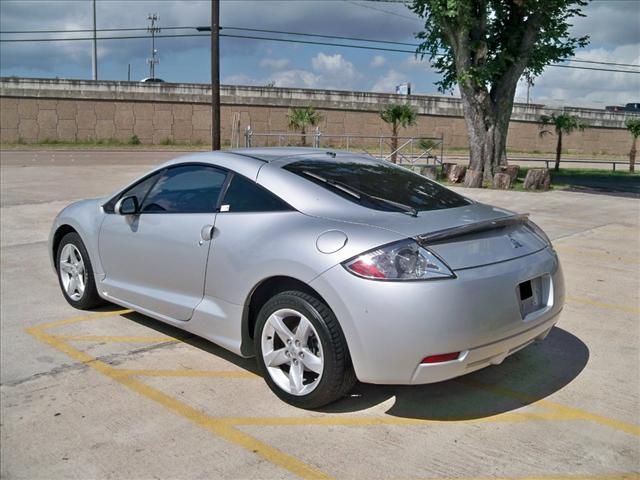 Mitsubishi Eclipse 2007 photo 4