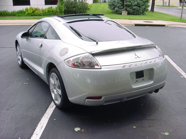 Mitsubishi Eclipse 2007 photo 14