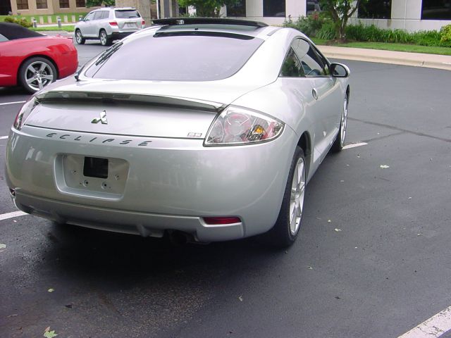 Mitsubishi Eclipse 2007 photo 15