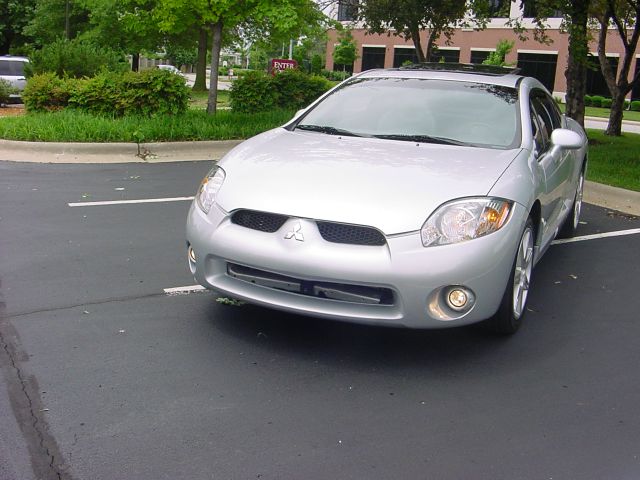 Mitsubishi Eclipse 2007 photo 16