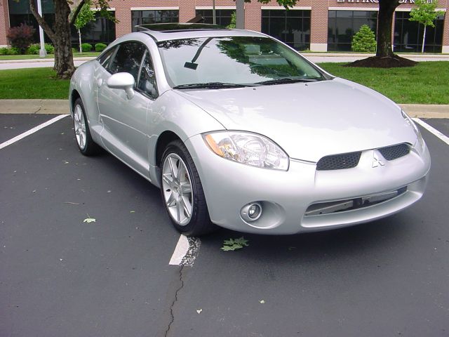 Mitsubishi Eclipse 2007 photo 17