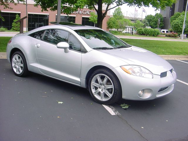 Mitsubishi Eclipse 2007 photo 19