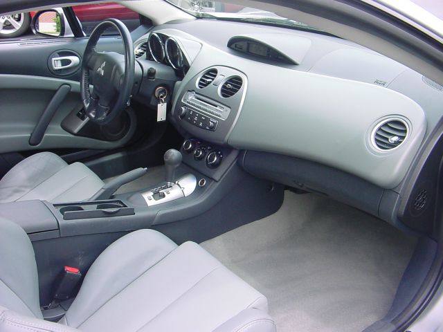 Mitsubishi Eclipse 2007 photo 9