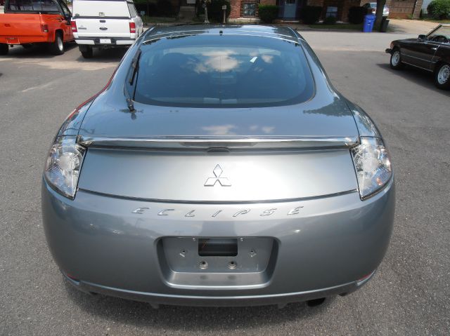 Mitsubishi Eclipse 2007 photo 2